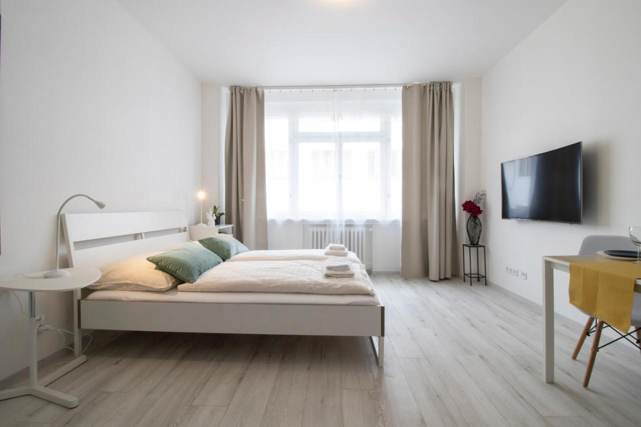 Prague Apartments Bagian luar foto