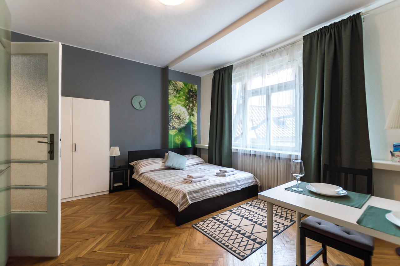 Prague Apartments Bagian luar foto